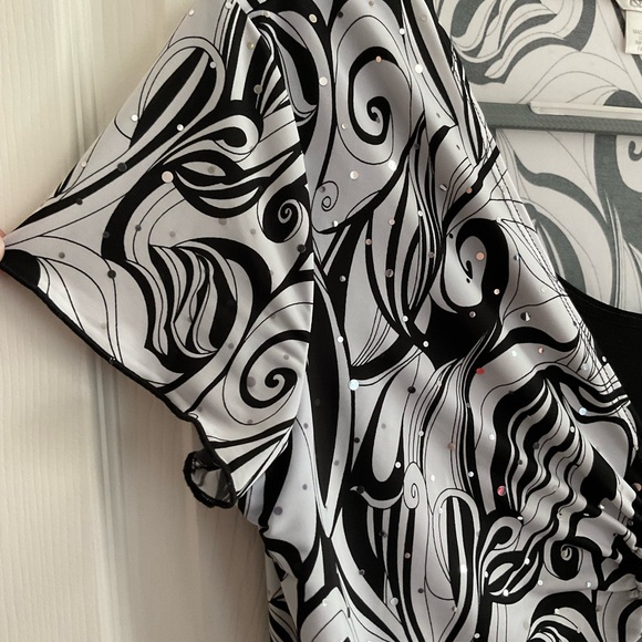 Christopher & Banks Blouse - Picture 3 of 6